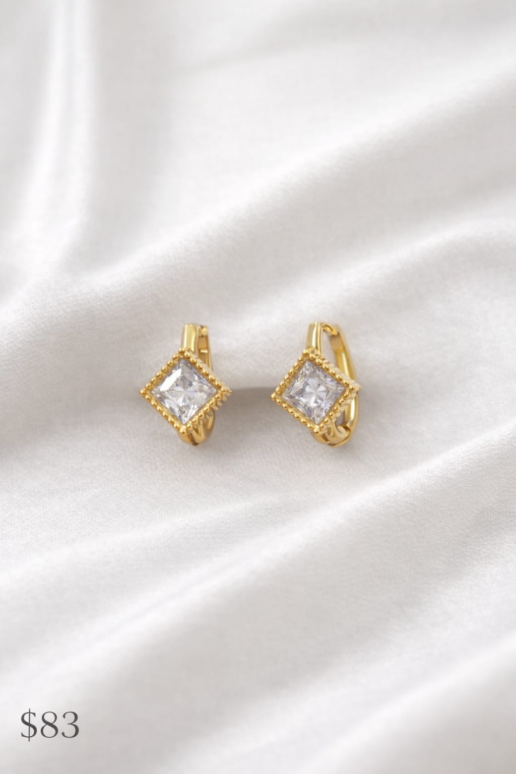 Huggies Acero Dorado Rombo Con Piedra