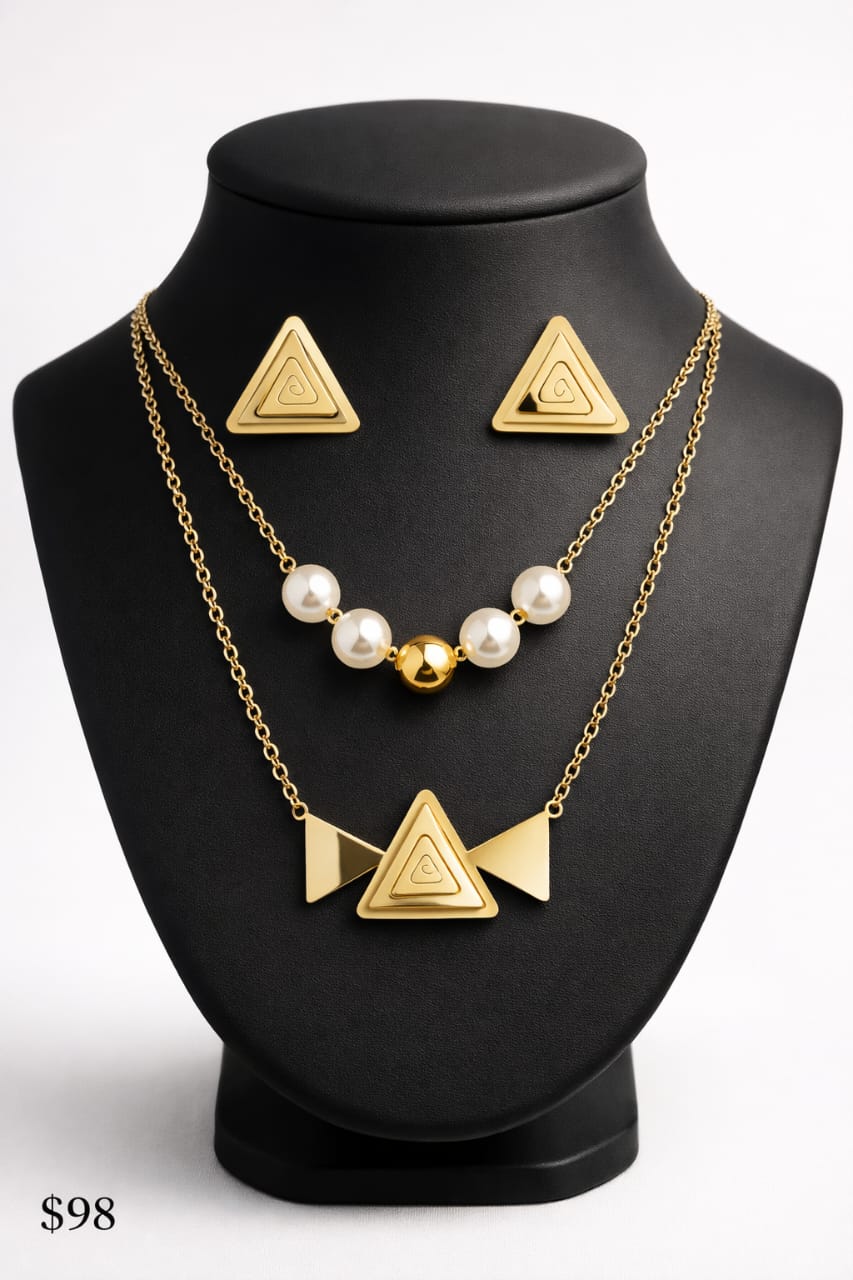 Conjunto Acero Dorado Triangulos Dorados y Perlas