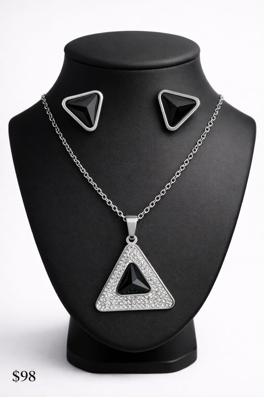 Juego Acero triangular piedras negras