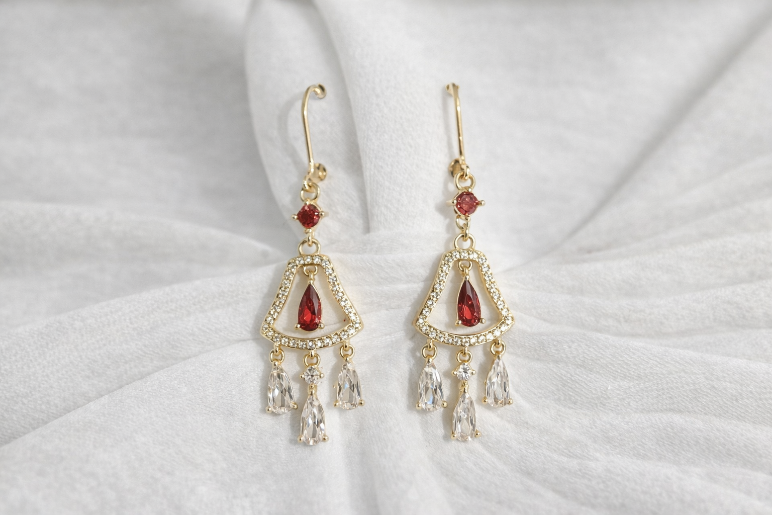 Arete Oro Laminado 3 Piedras Colgantes